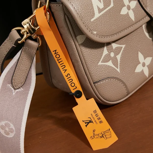 LV Diane Monogram epi 長形包包包-M46583：圖片 11