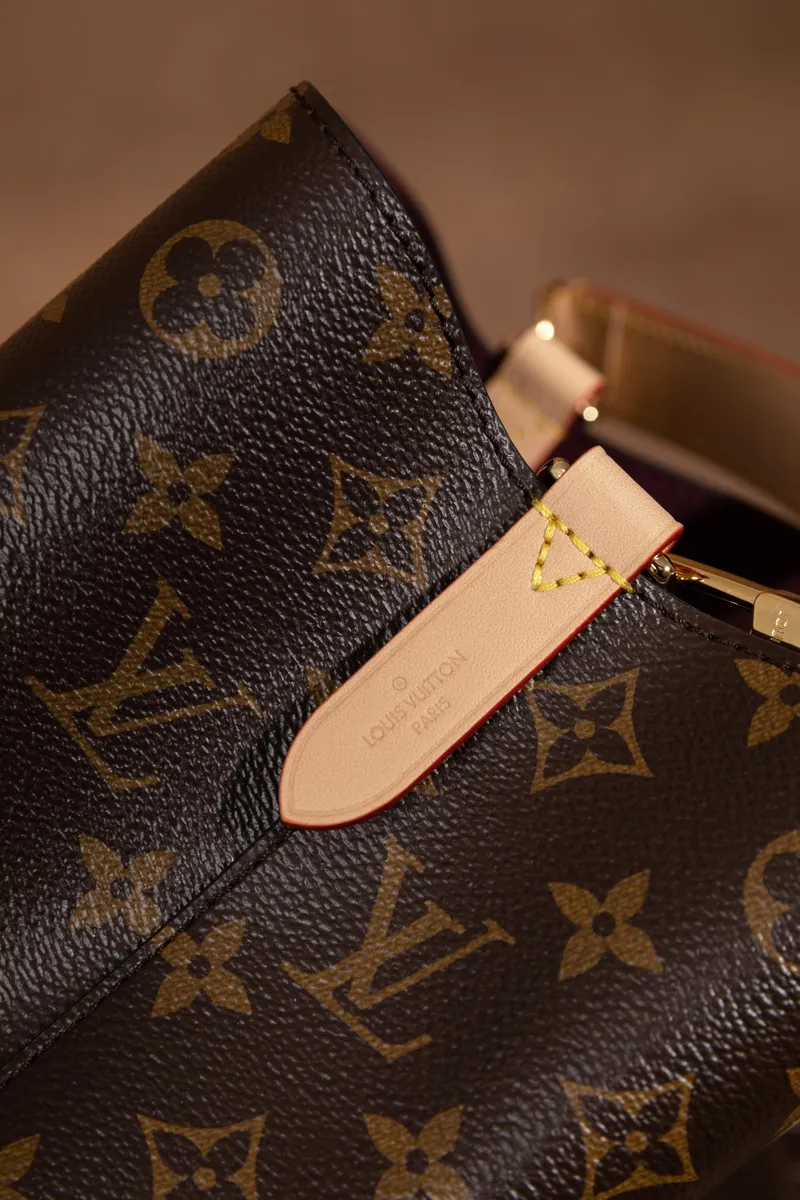 LV Néonoé BB Monogram 小水桶包包-M46581 17 LV Néonoé BB Monogram 小水桶包包-M46581
