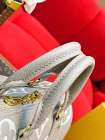 LV Speedy Bandoulière 20 Monogram 壓花EPI皮革 斜揹包-M46575：圖片 11