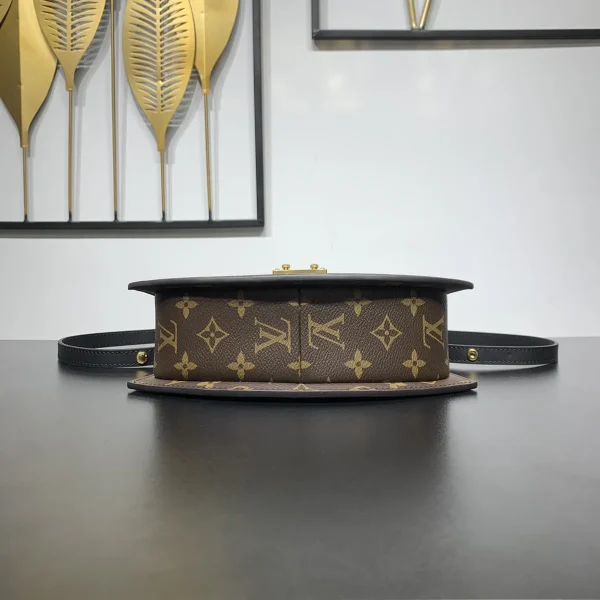 LV Tilsitt Monogram 月牙包包-M46548：圖片 18