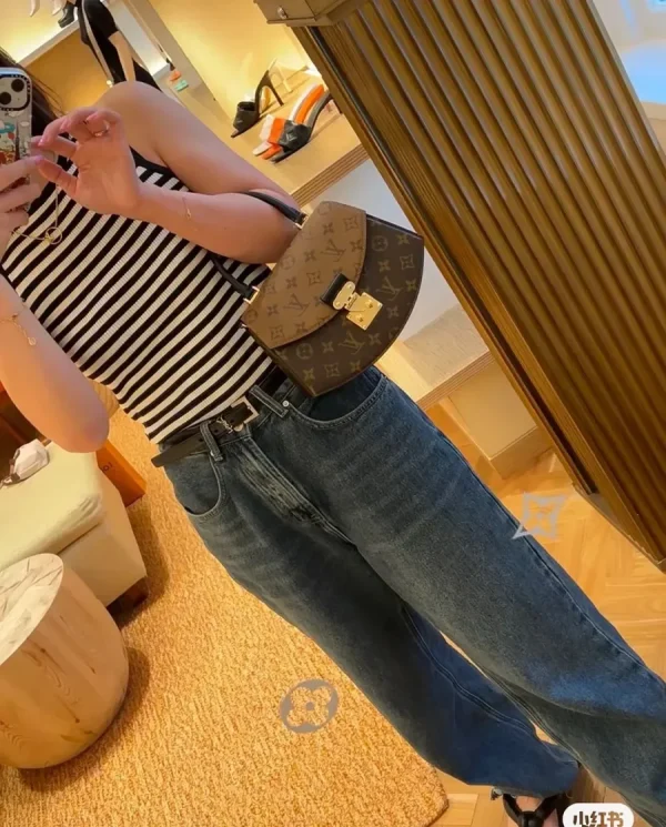 LV Tilsitt Monogram 月牙包包-M46548：圖片 10