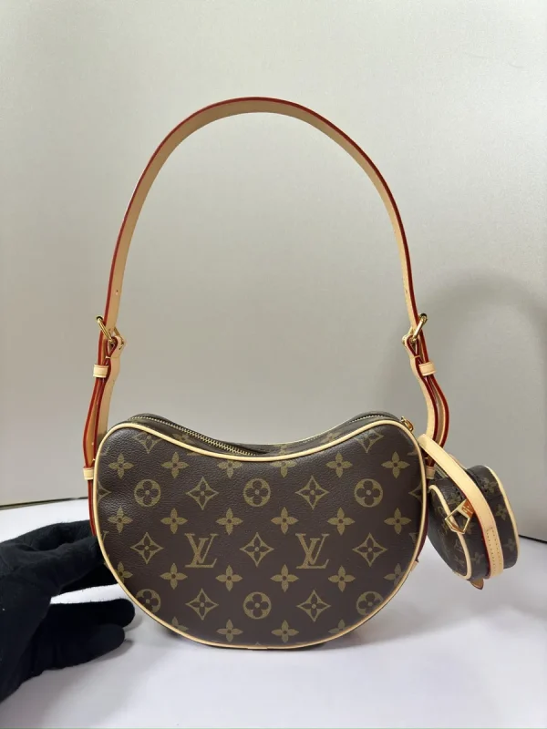LV 新款 LV RemixCroissant MM Monogram包包-M46828：圖片 32