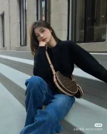 LV 新款 LV RemixCroissant MM Monogram包包-M46828：圖片 2