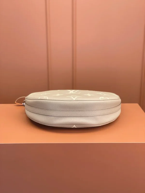 LV Loop Hobo Monogram epi 腋下鏈條包-M46738：圖片 8