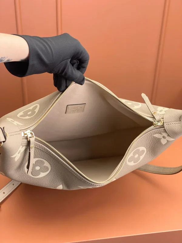LV Loop Hobo Monogram epi 腋下鏈條包-M46738：圖片 7