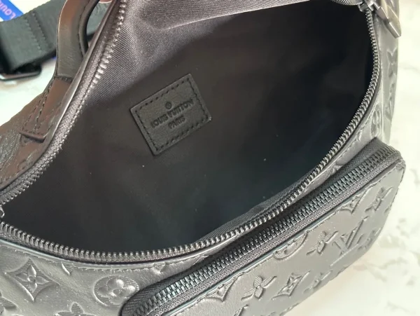 LV Rush Monogram 黑色壓花腰包 -M47058：圖片 13