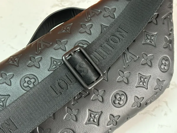 LV Rush Monogram 黑色壓花腰包 -M47058：圖片 11
