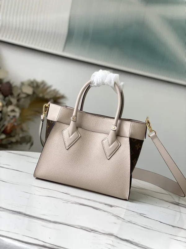LV On My Side PM Monogram 手拿手提包包-M57729：圖片 4