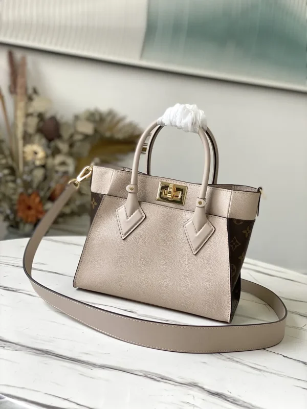 LV On My Side PM Monogram 手拿手提包包-M57729：圖片 2