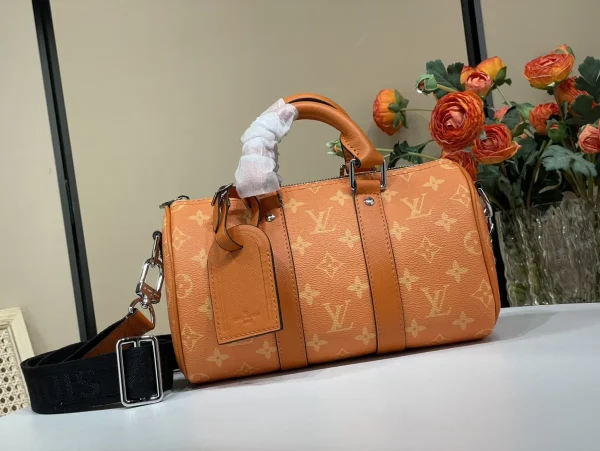 LV Keepall Bandoulière 25 男士橙色印花斜揹包-M31044：圖片 2