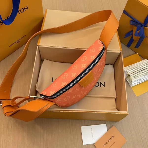 LV LV Moon 男士橙色印花斜揹包-M31029：圖片 4