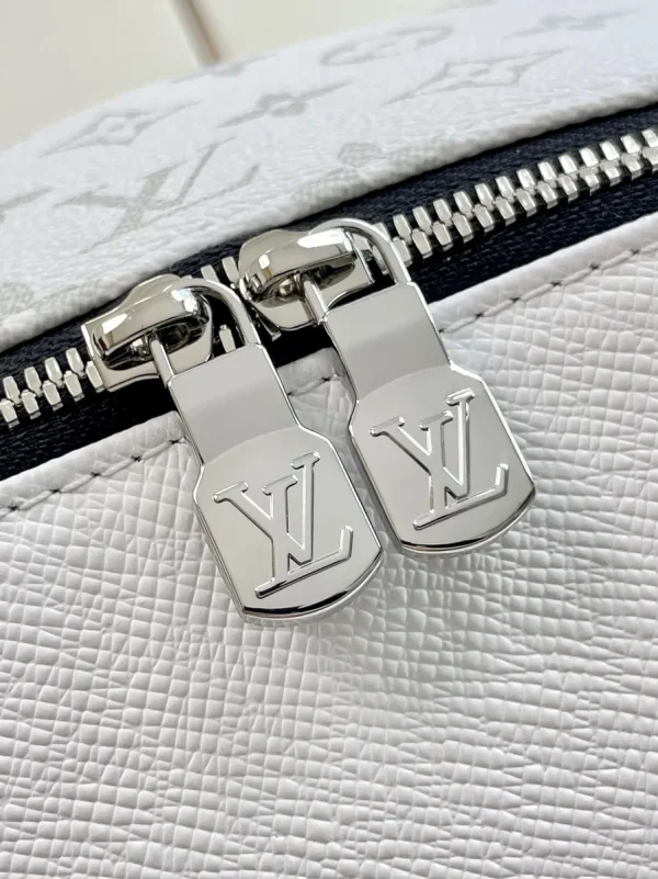 LV Discovery 白色印花男士背包-M30953：圖片 9
