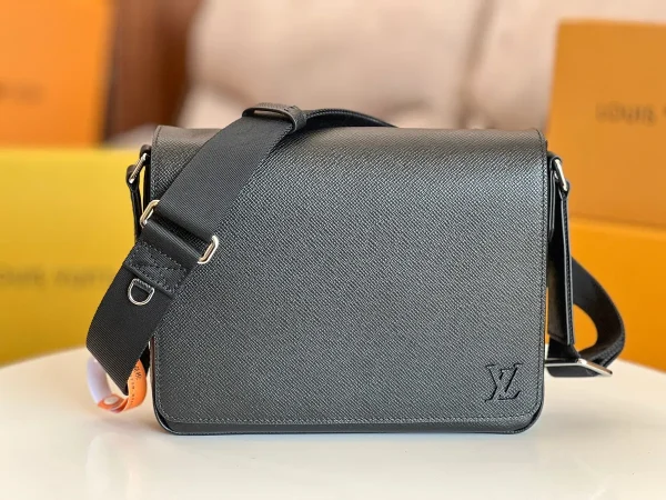 LV District PM 黑色 郵差包-M30850：圖片 2