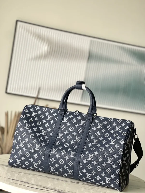 LV Keepall Bandoulière 50 Monogram Shadow 斜挎包 旅行袋-M24953：圖片 4