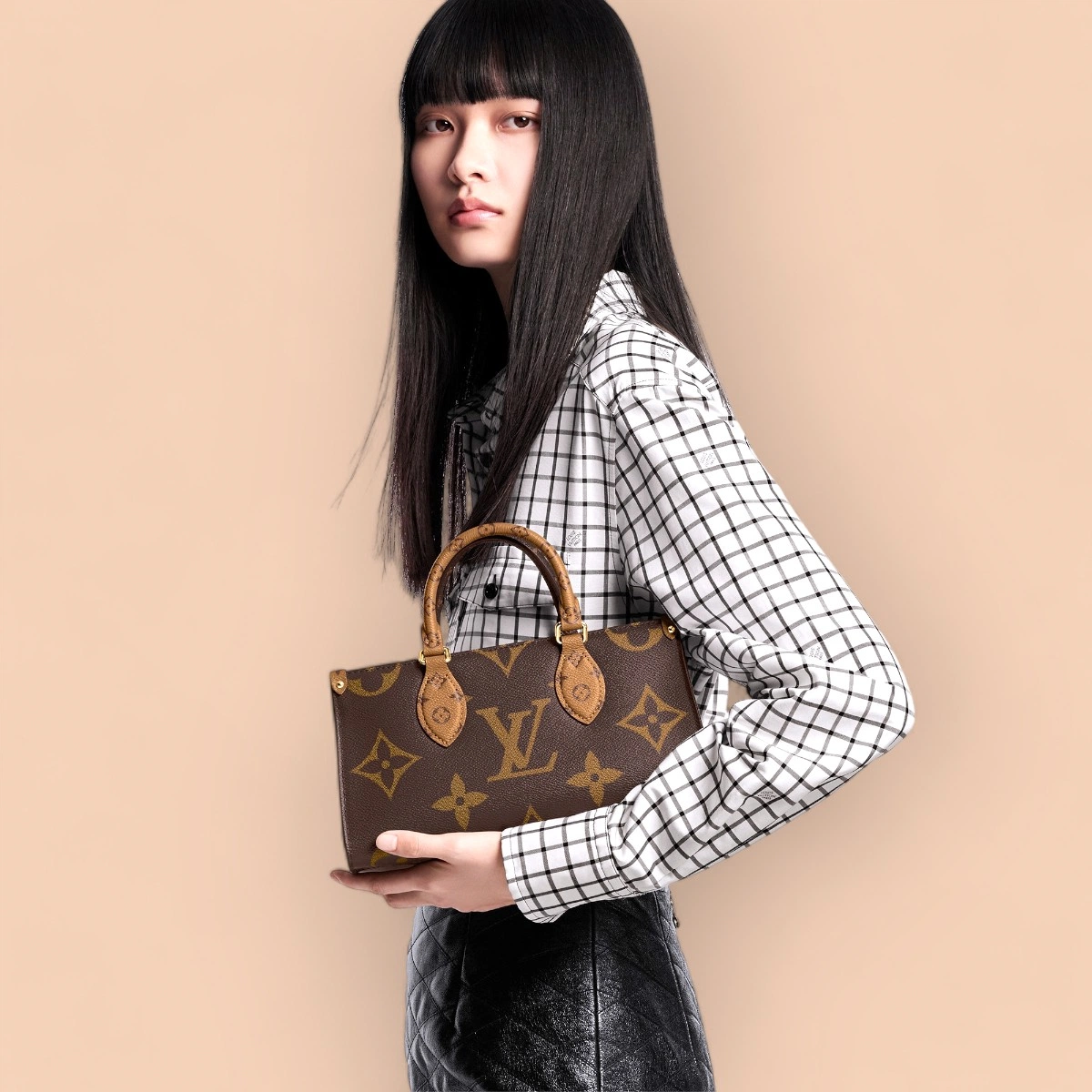 LV OnTheGo East West Monogram手提包 肩帶托特包-M46653 43 LV OnTheGo East West Monogram手提包 肩帶托特包-M46653