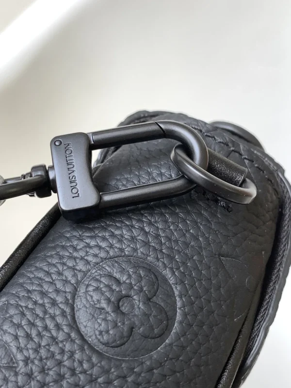 LV Pico S-Lock 男士壓花牛皮斜預袋-M83148：圖片 10