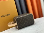 LV Locker Dopp Kit 經典老花化妝包-M83112：圖片 10