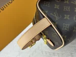 LV Locker Dopp Kit 經典老花化妝包-M83112：圖片 7
