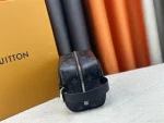 LV Locker Dopp Kit 黑花男士化妝包-M83113：圖片 2
