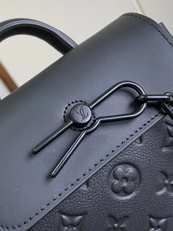 LV Nano Steamer 男士黑色壓花斜揹包-M82772：圖片 7