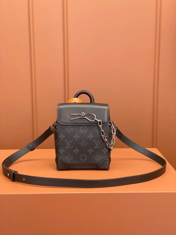 LV Nano Steamer 男士壓花斜揹包-M82774：圖片 2