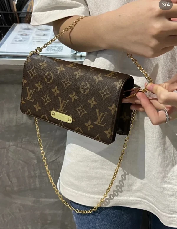 LV Wallet On Chain Lily Monogram 鏈帶錢包包包-M82509：圖片 18