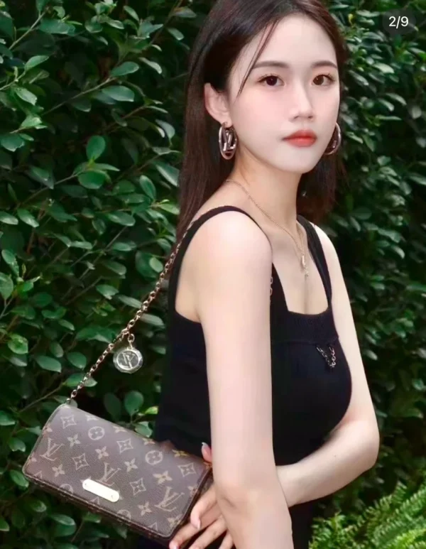 LV Wallet On Chain Lily Monogram 鏈帶錢包包包-M82509：圖片 17