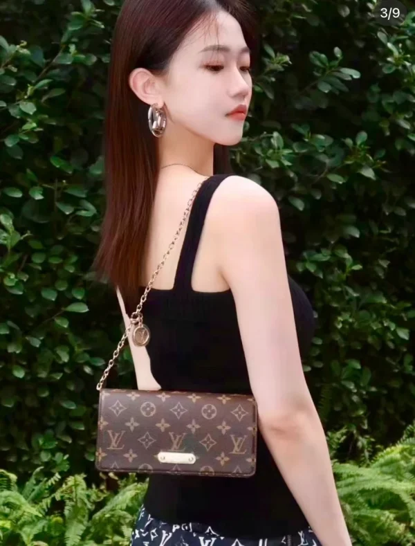 LV Wallet On Chain Lily Monogram 鏈帶錢包包包-M82509：圖片 15