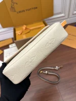 LV Wallet on Chain Ivy Monogram EPI鏈帶錢包包包-M82210：圖片 15