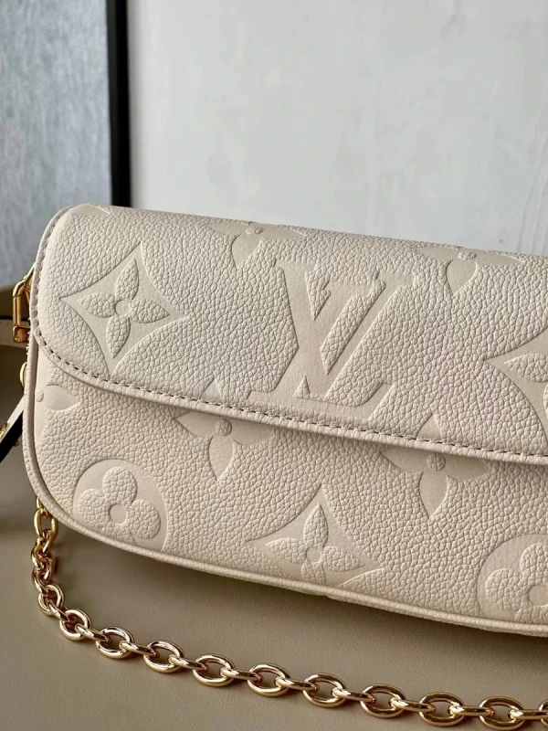 LV Wallet on Chain Ivy Monogram EPI鏈帶錢包包包-M82210：圖片 3