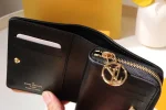 LV Lou 拉鏈 小型短款 錢包-M81599：圖片 13