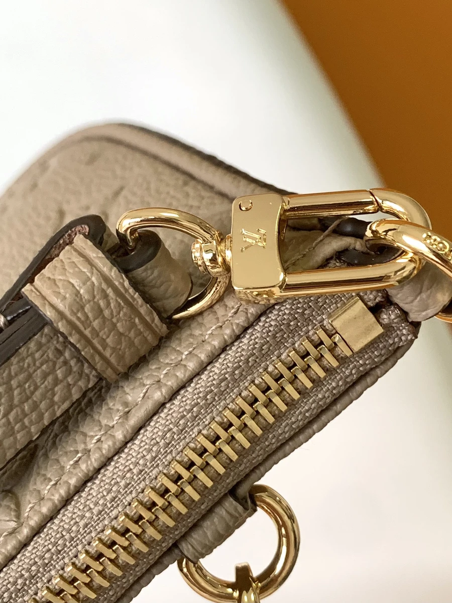 LV Easy Pouch On Strap Monogram EPI 鏈條腋下包包包-M81862 9 LV Easy Pouch On Strap Monogram EPI 鏈條腋下包包包-M81862