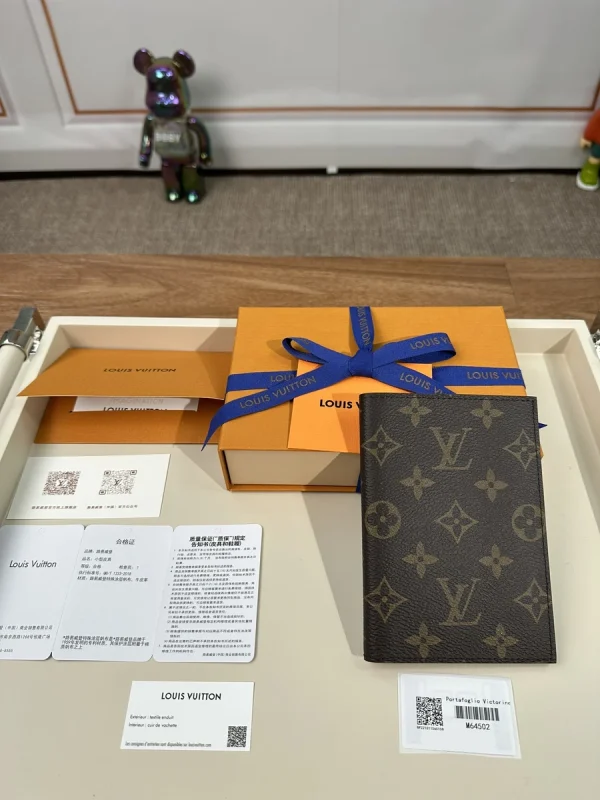 LV 可個人化訂製護照封套-M64502：圖片 3