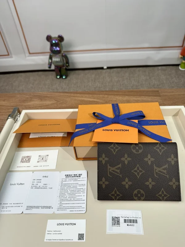 LV 可個人化訂製護照封套-M64502：圖片 2