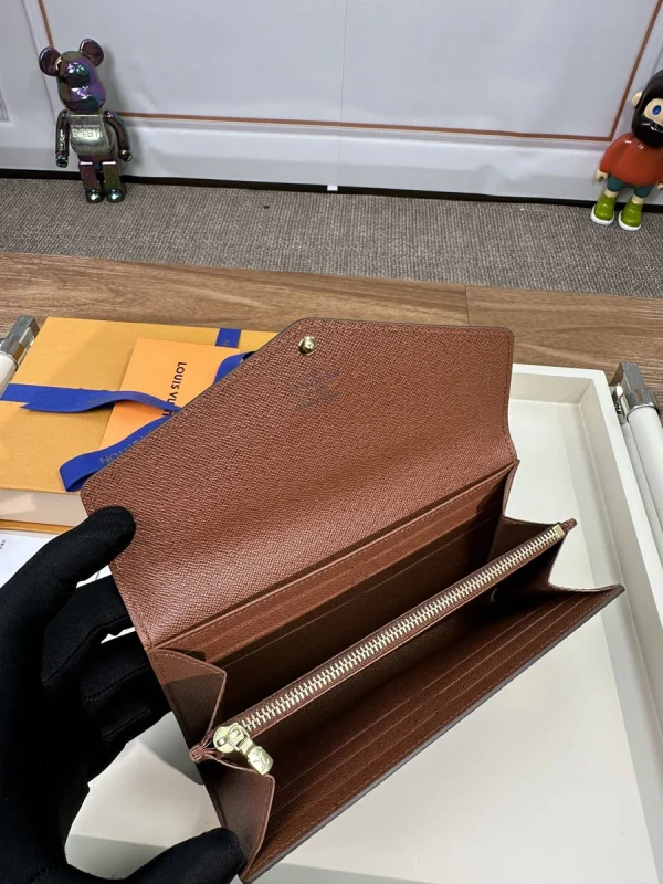 LV Sarah 長款 卡扣錢包-M60531：圖片 7