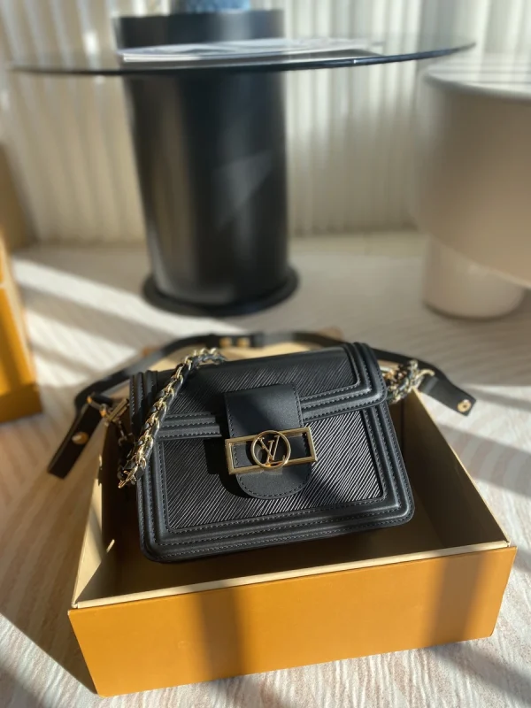 LV Mini Dauphine系列 EPI 鏈條包包-M55964：圖片 3