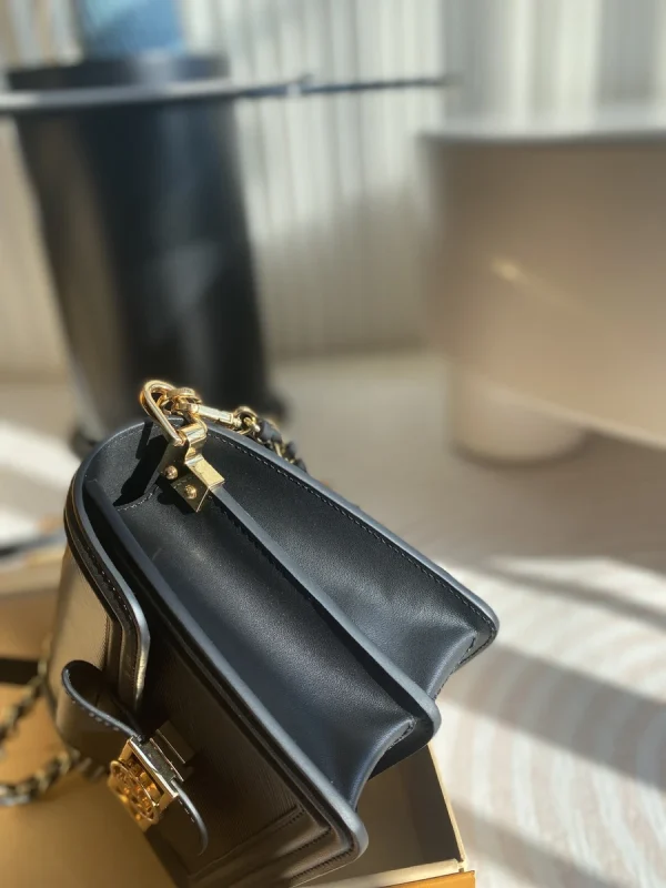 LV Mini Dauphine系列 EPI 鏈條包包-M55964：圖片 5