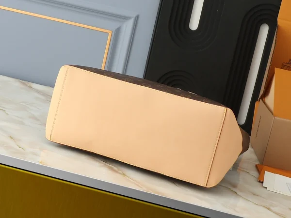 LV 2024 秋冬時裝秀系列Mezzo Monogram PM 水桶類型 購物袋-M47134：圖片 6