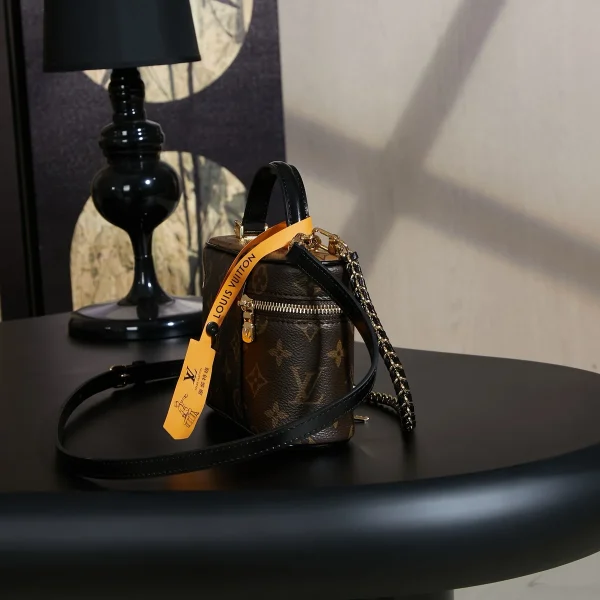 LV Vanity Chain Pouch Monogram 化妝箱 化妝包袋-M47125：圖片 10