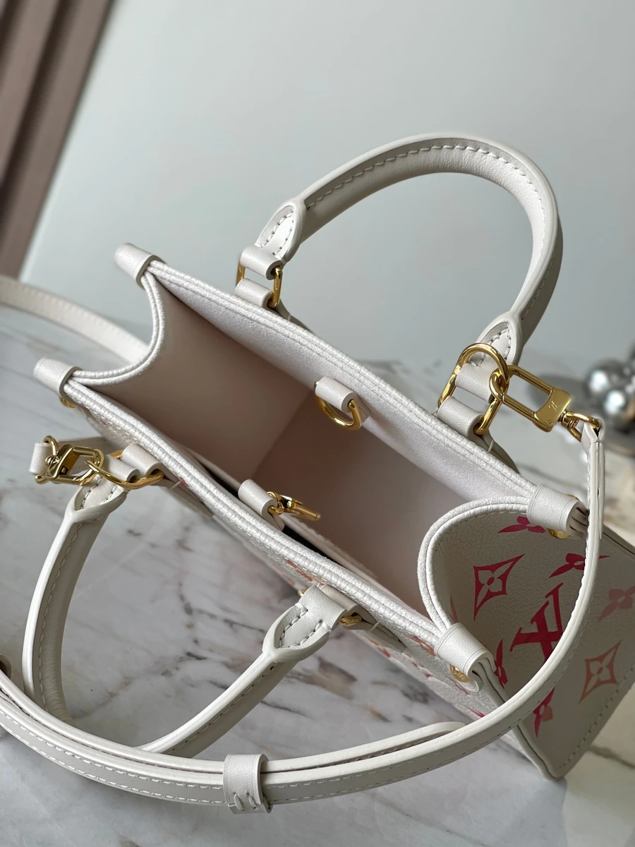LV OnTheGo BB Monogram EPI 手提托特包購物包包-M47115 19 LV OnTheGo BB Monogram EPI 手提托特包購物包包-M47115