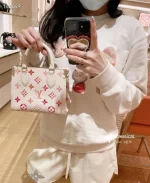 LV OnTheGo BB Monogram EPI 手提托特包購物包包-M47115：圖片 4