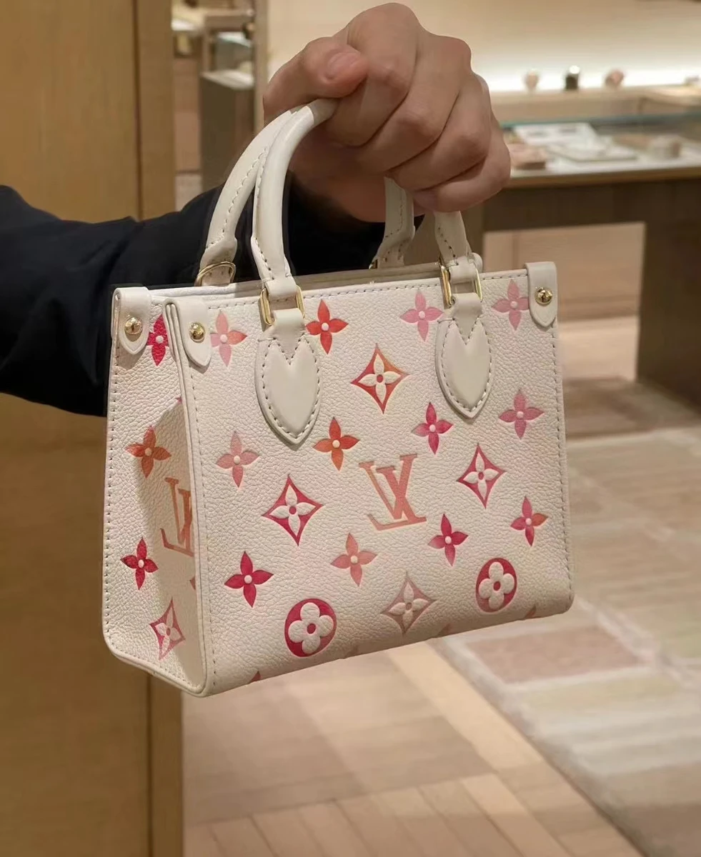 LV OnTheGo BB Monogram EPI 手提托特包購物包包-M47115 11 LV OnTheGo BB Monogram EPI 手提托特包購物包包-M47115