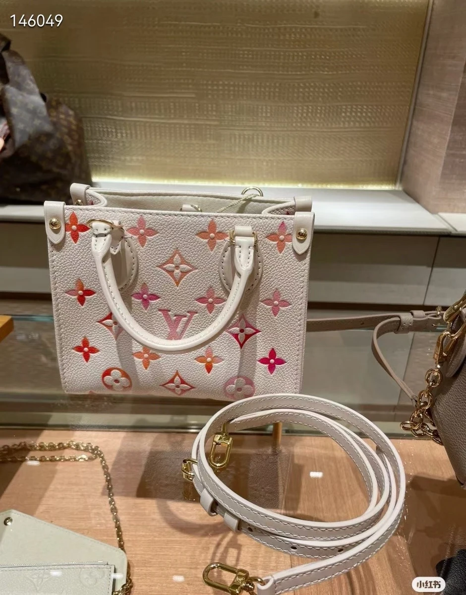 LV OnTheGo BB Monogram EPI 手提托特包購物包包-M47115 23 LV OnTheGo BB Monogram EPI 手提托特包購物包包-M47115