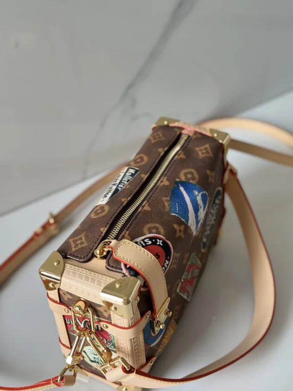 LV Flight Mode 系列Side Trunk MM Monogram 四方斜揹包-M47085：圖片 10