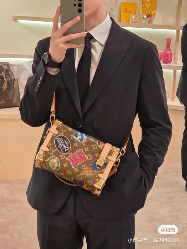 LV Flight Mode 系列Side Trunk MM Monogram 四方斜揹包-M47085：圖片 3