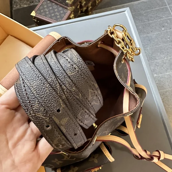 LV Excursion PM Monogram 雙肩旅行包 背包-M46932：圖片 18