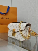LV Pochette Métis East West Monogram Dune 鏈條麻將包-M46914：圖片 8