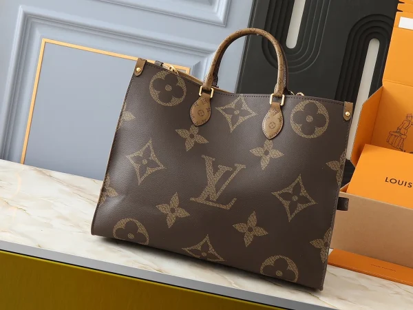 LV OnTheGo Monogram Voyage 托特包包-M46823：圖片 2