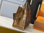 LV OnTheGo Monogram Voyage 托特包包-M46823：圖片 3