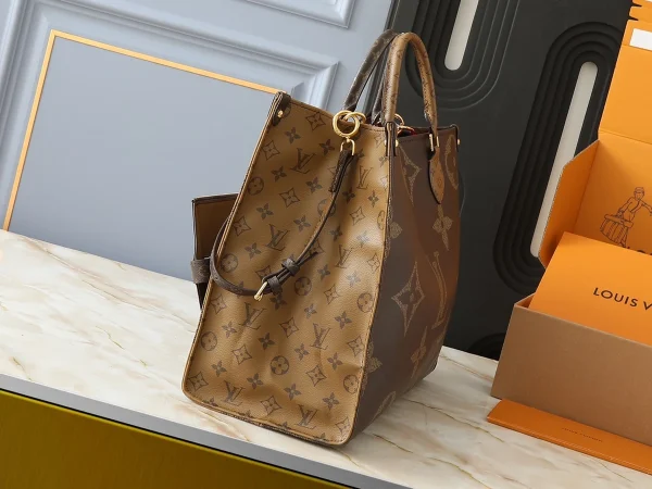 LV OnTheGo Monogram Voyage 托特包包-M46823：圖片 3